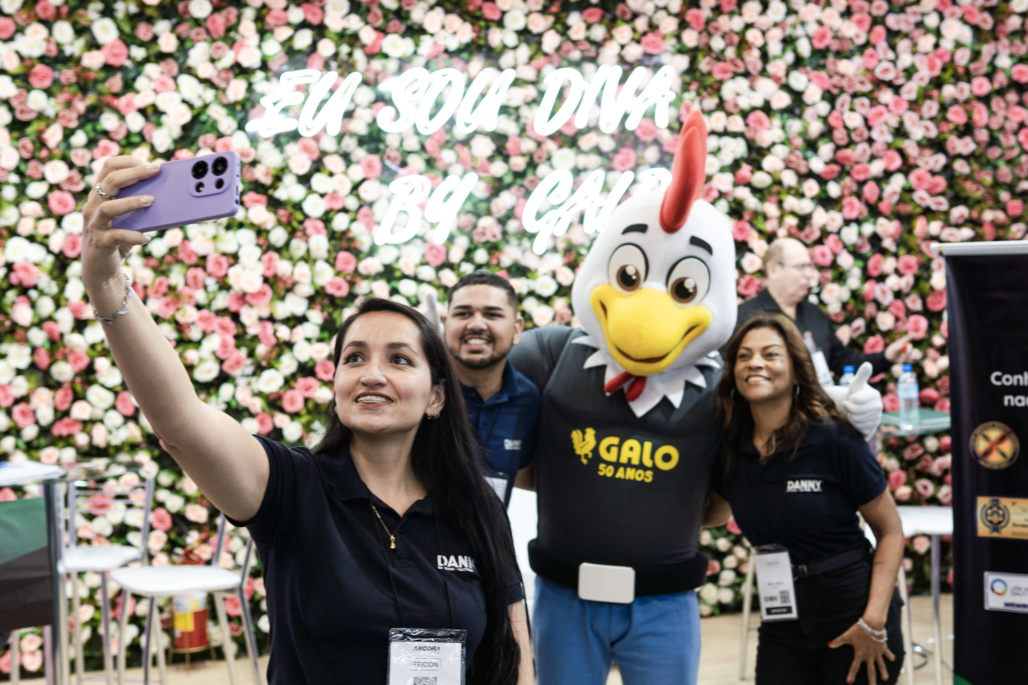 Cobertura fotográfica de evento corporativo — Galo na FEICON · Jean Cravo
