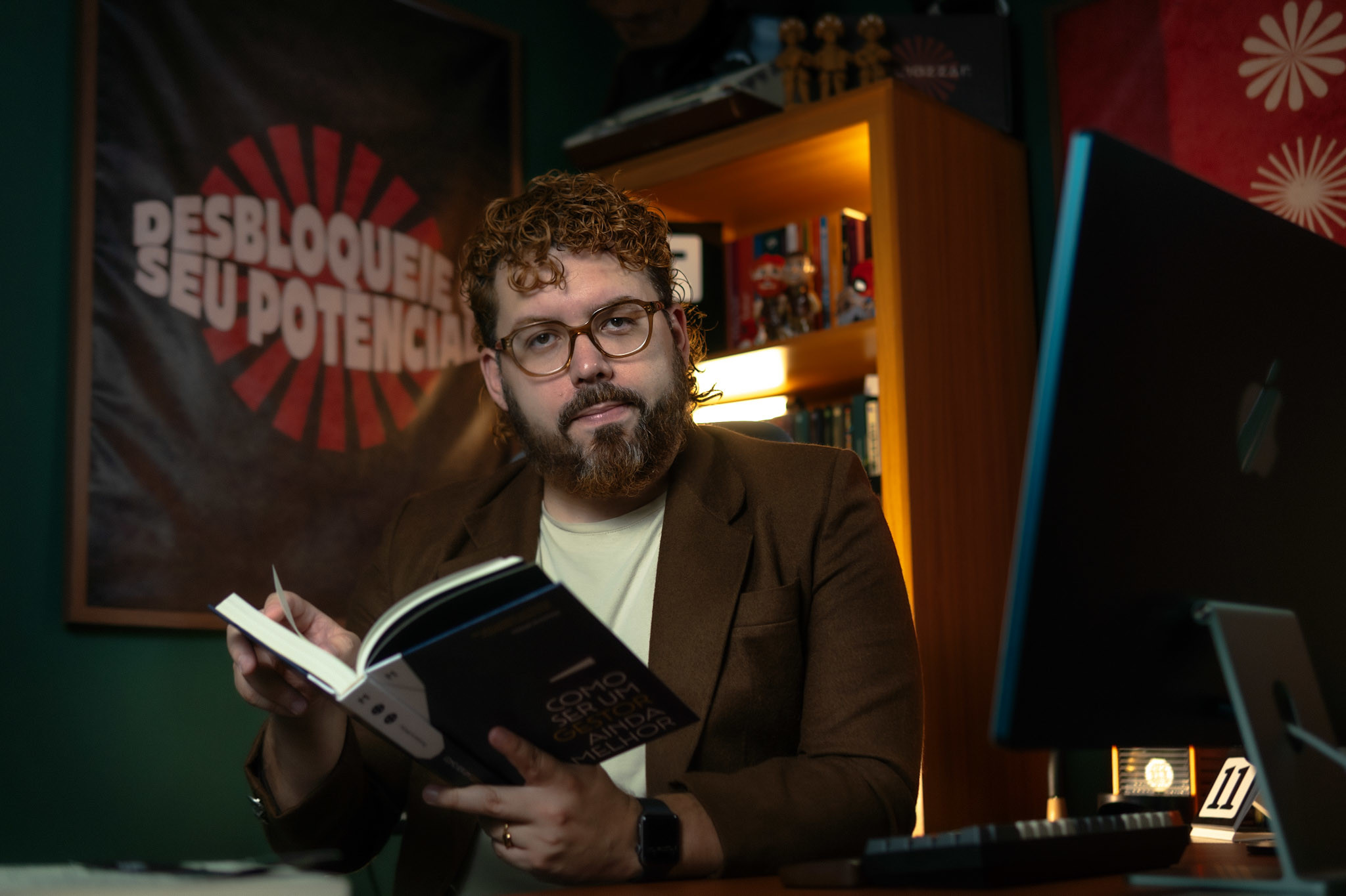 Ensaio de posicionamento de Sebastian Baltazar — Consultor Empresarial Notion · Jean Cravo Fotografia